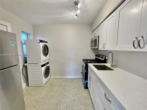 174 E 5th Street Hialeah FL 33010