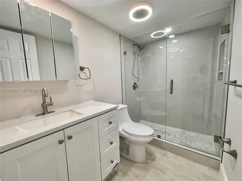174 E 5th Street Hialeah FL 33010