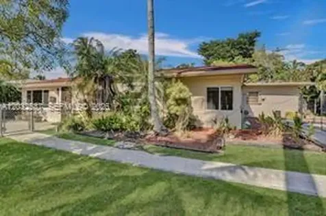 2199 NE 182nd Street North Miami Beach FL 33162