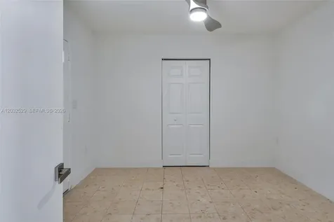 424 W 13th Street Hialeah FL 33010