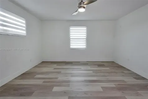 424 W 13th Street Hialeah FL 33010