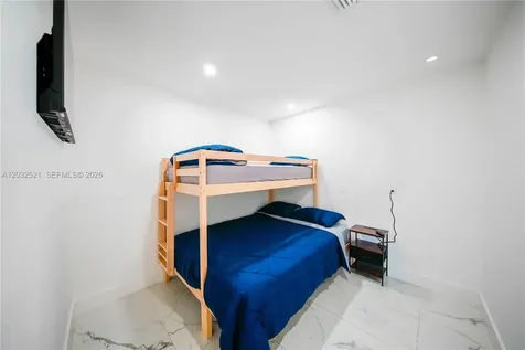 280 NW 59th Court Miami FL 33126