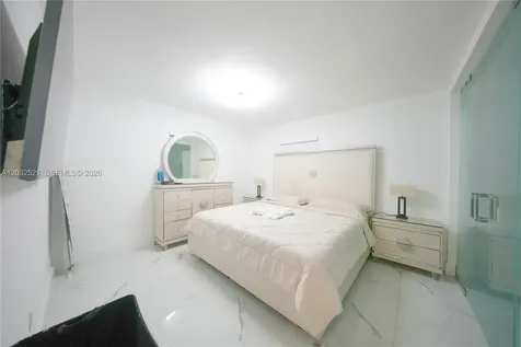280 NW 59th Court Miami FL 33126