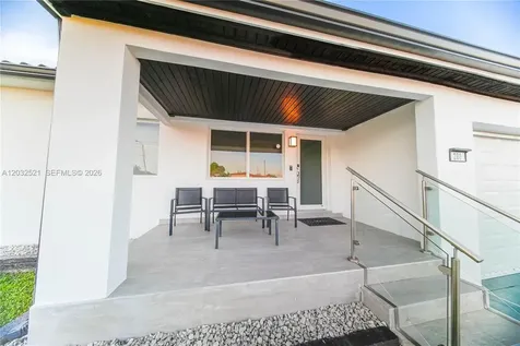 280 NW 59th Court Miami FL 33126