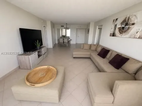 3675 N Country Club Drive Aventura FL 33180