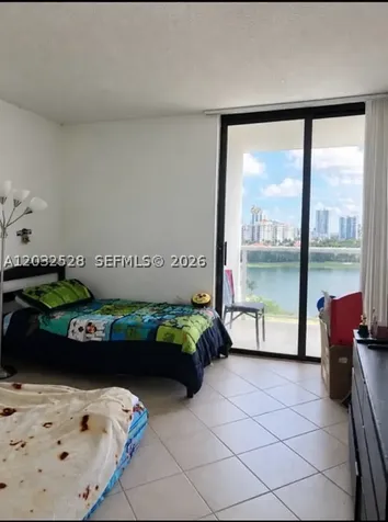 3675 N Country Club Drive Aventura FL 33180