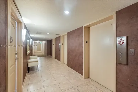 3675 N Country Club Drive Aventura FL 33180
