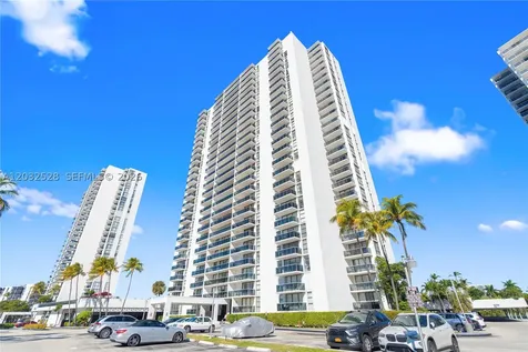 3675 N Country Club Drive Aventura FL 33180