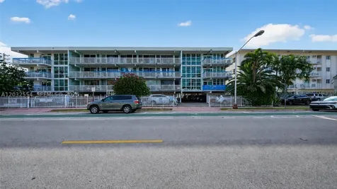 1400 Pennsylvania Avenue Miami Beach FL 33139
