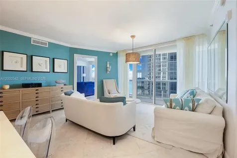 17201 Collins Ave# Den Sunny Isles Beach FL 33160