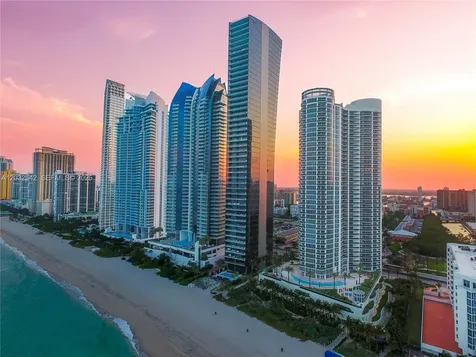 17201 Collins Ave# Den Sunny Isles Beach FL 33160