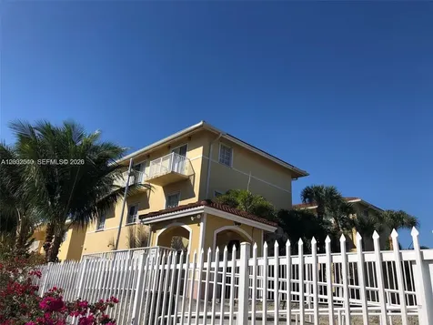 2090 NE 167th Street North Miami Beach FL 33162
