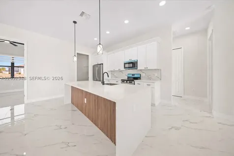1506 NE 18th Street Cape Coral FL 33909