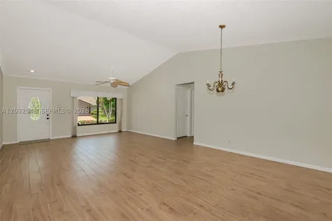 7905 Cloverfield Circle Boca Raton FL 33433
