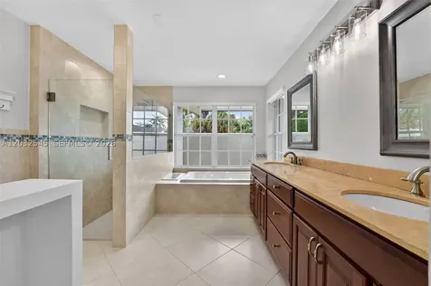 8224 SW 178th Terrace Palmetto Bay FL 33157