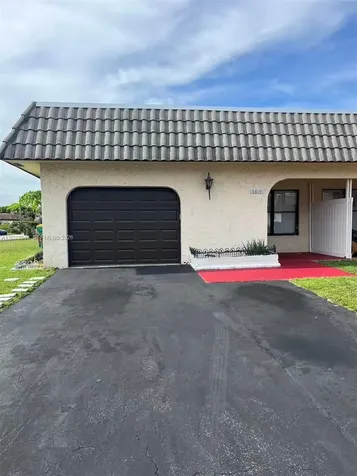 7813 NW 70th Court Tamarac FL 33321