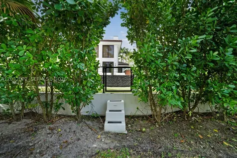 199 Caoba Court Coral Gables FL 33143