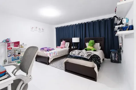 1127 SW 134th Place Miami FL 33184