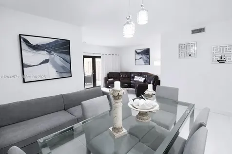 1127 SW 134th Place Miami FL 33184
