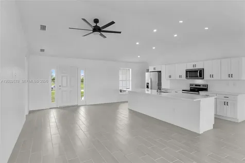 4130 NW 33rd Cape Coral FL 33993