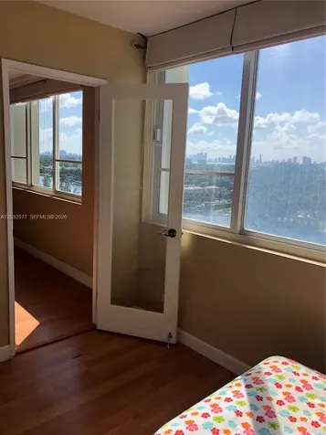 5005 Collins Avenue Miami Beach FL 33140