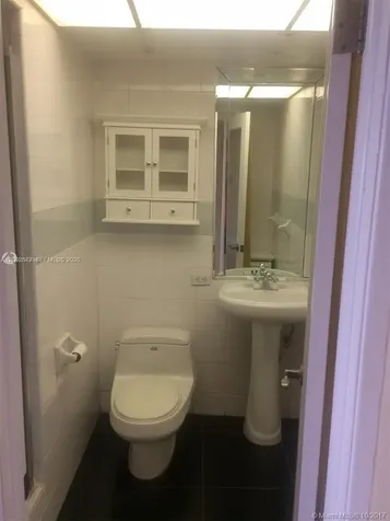 5005 Collins Avenue Miami Beach FL 33140
