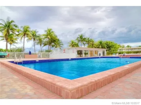 5005 Collins Avenue Miami Beach FL 33140