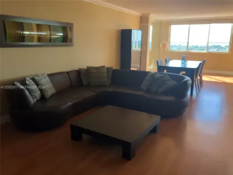 5005 Collins Avenue Miami Beach FL 33140