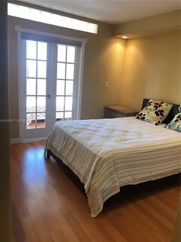 5005 Collins Avenue Miami Beach FL 33140