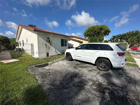 11430 SW 5th Terrace Sweetwater FL 33174