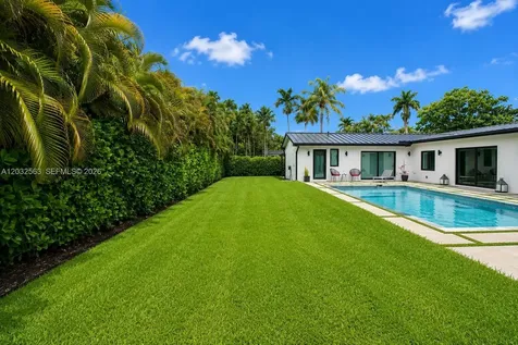 8700 SW 175th Street Palmetto Bay FL 33157