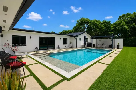 8700 SW 175th Street Palmetto Bay FL 33157