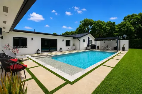 8700 SW 175th Street Palmetto Bay FL 33157