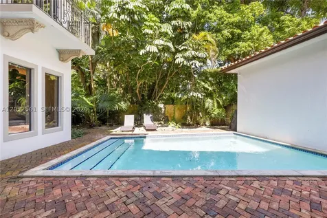 6550 SW 75th Terrace South Miami FL 33143