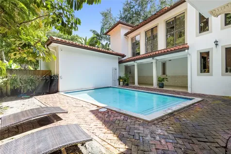 6550 SW 75th Terrace South Miami FL 33143