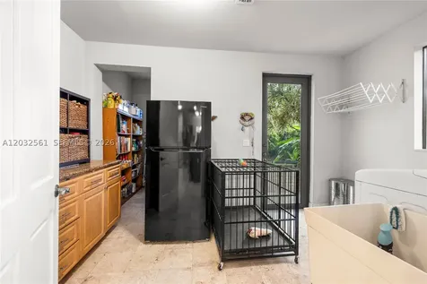 6550 SW 75th Terrace South Miami FL 33143