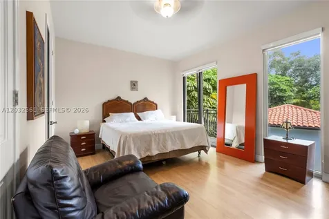 6550 SW 75th Terrace South Miami FL 33143