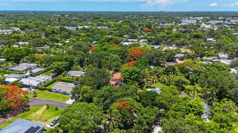 6550 SW 75th Terrace South Miami FL 33143