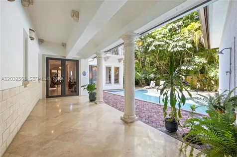 6550 SW 75th Terrace South Miami FL 33143
