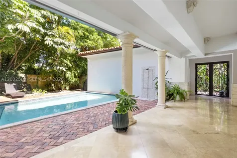 6550 SW 75th Terrace South Miami FL 33143