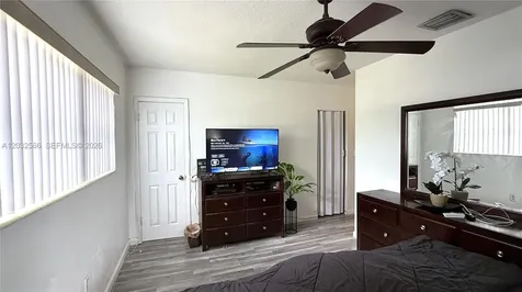 1245 NE 203rd Street Miami FL 33179