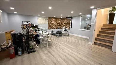 1245 NE 203rd Street Miami FL 33179