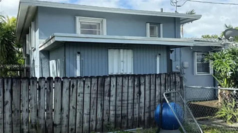 1245 NE 203rd Street Miami FL 33179