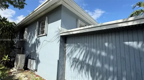 1245 NE 203rd Street Miami FL 33179