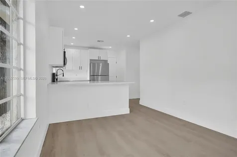 3430 NW 10th Avenue Miami FL 33127