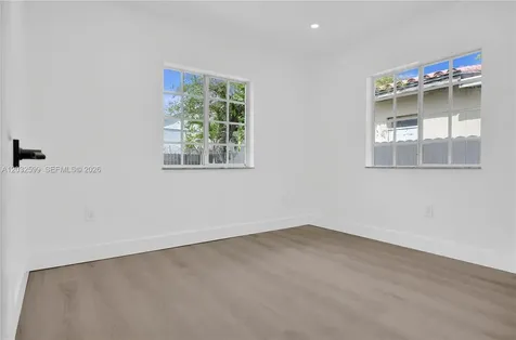 3430 NW 10th Avenue Miami FL 33127