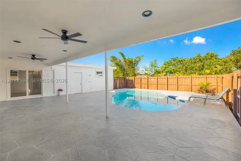 2101 N 56th Avenue Hollywood FL 33021