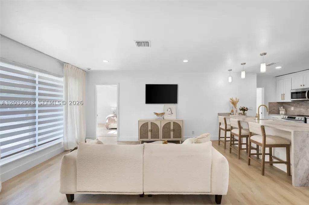 2101 N 56th Avenue Hollywood FL 33021