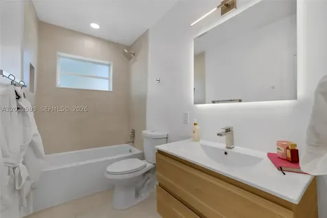 2101 N 56th Avenue Hollywood FL 33021