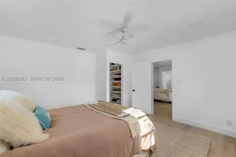 2101 N 56th Avenue Hollywood FL 33021